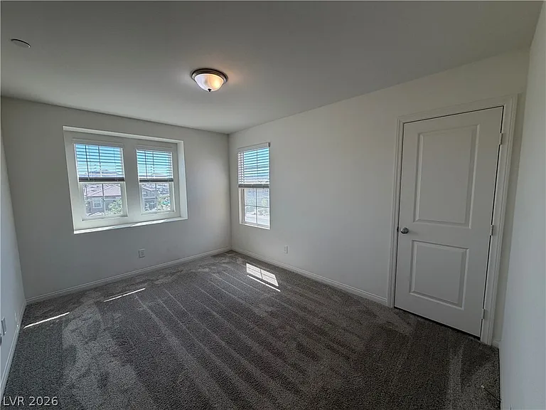 2562 Ofanto St — Photo 10
