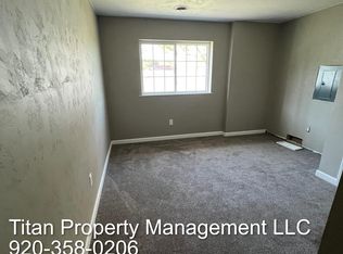 1403 Green Valley Rd #2, Neenah, WI 54956