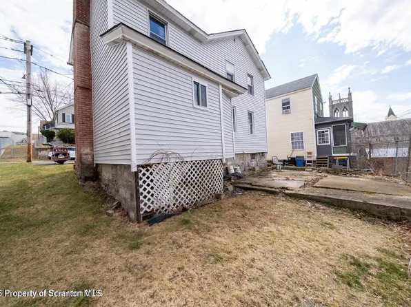 55 Terrace St, Carbondale, PA 18407