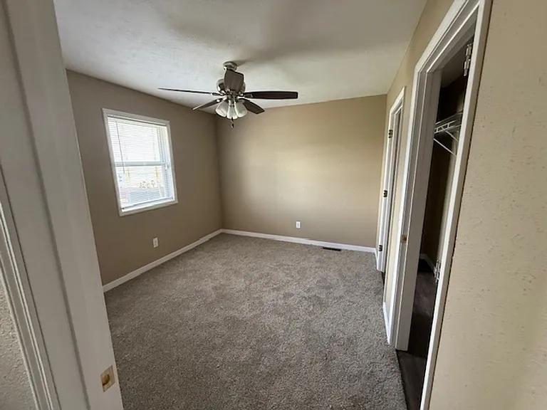 115 W Ash St — Photo 7