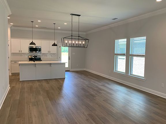 5th image of 4231 Southern Palm Dr