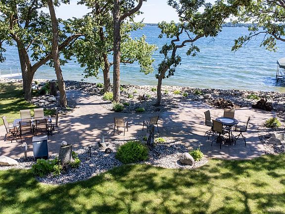 3rd image of 22548 Senns Beach Dr