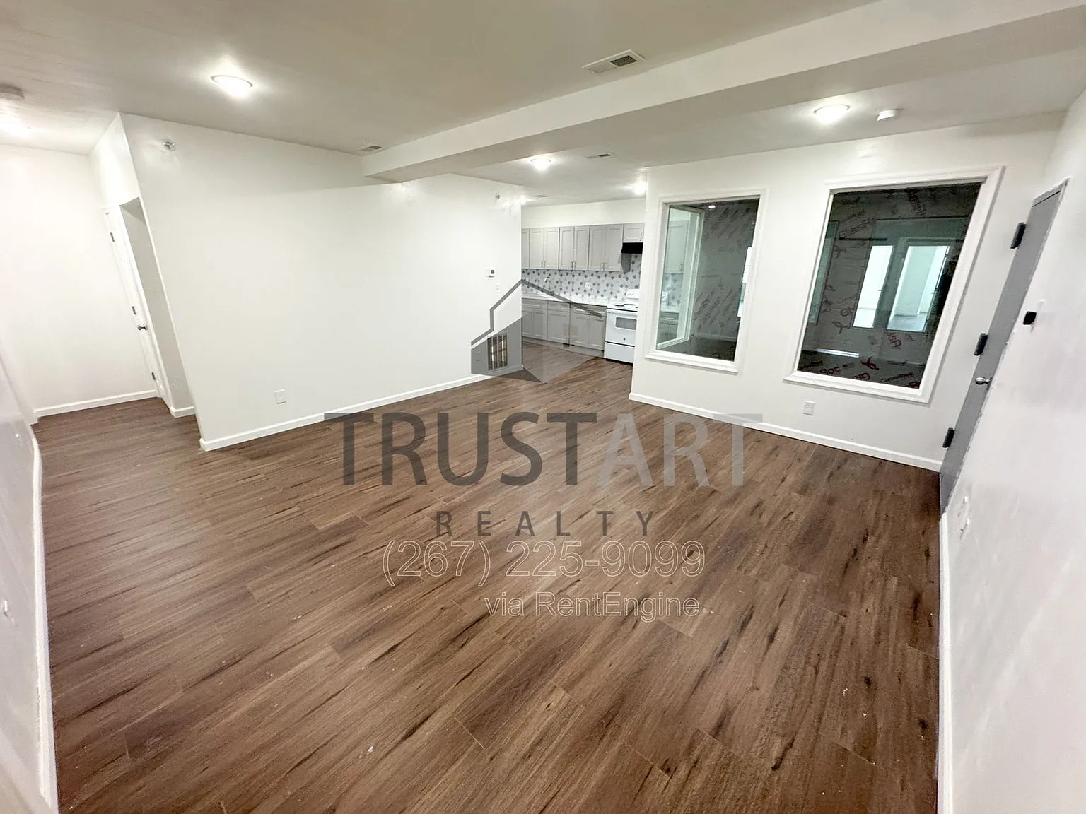 3 bed, 2.0 bath, 1050 sqft, $1,250 — Photo 4