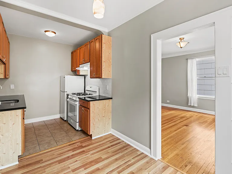 96 Toledo Way — Photo 9