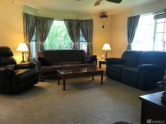 3rd image of 506 Burnham Ct SE