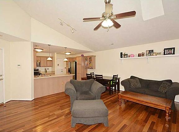 3rd image of 4051 Gamay Ln