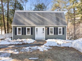 2 Brinton Dr, Nashua, NH 03064