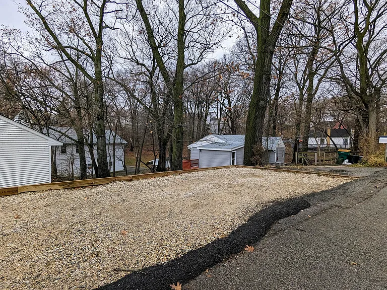 28 Glen Ave — Photo 14