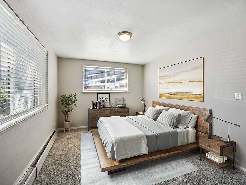 Evergreen 830 Sq.Ft.