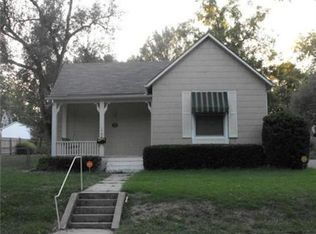 1402 9th Ave, Leavenworth, KS 66048