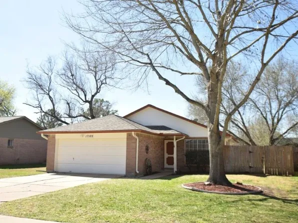 17102 Amber Ridge Dr, Sugar Land, TX 77498