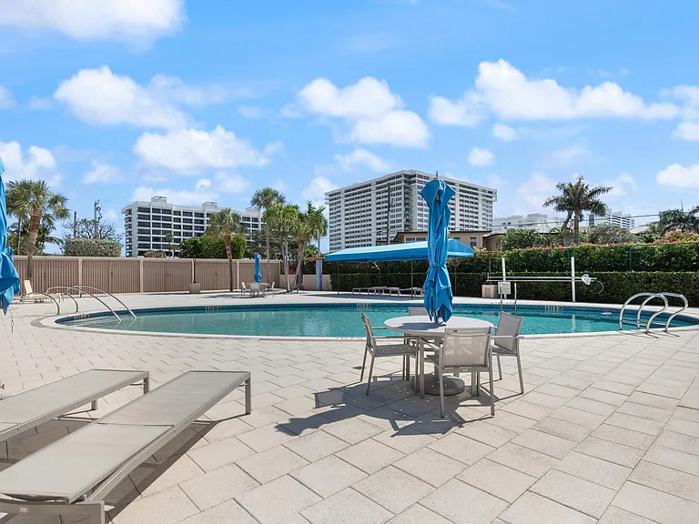1401 S Ocean Blvd #1010 — Photo 33