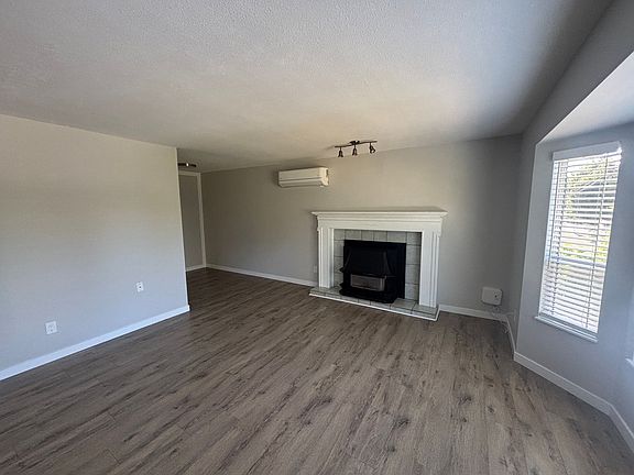 5th image of 35356 McKee Rd