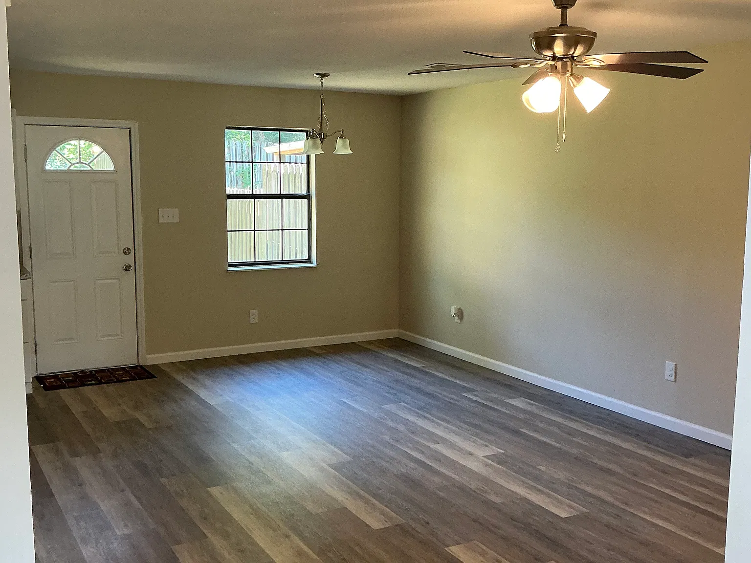 2 bed, 1344 sqft, $1,495 — Photo 2
