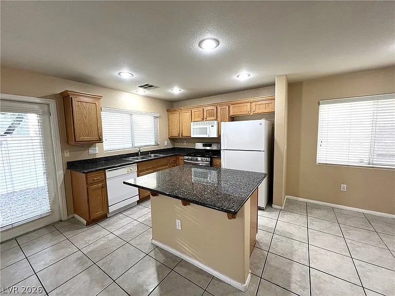 7366 Lagoon Blue St — Photo 8