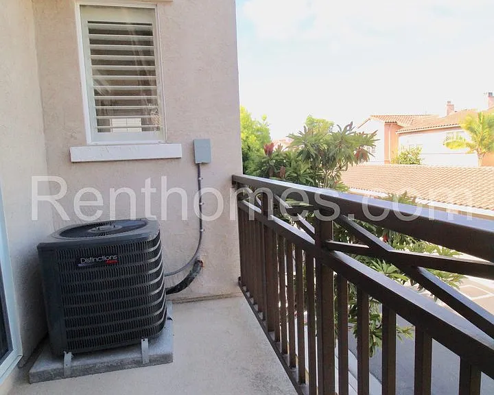 3759-1 Carmel View Rd — Photo 6