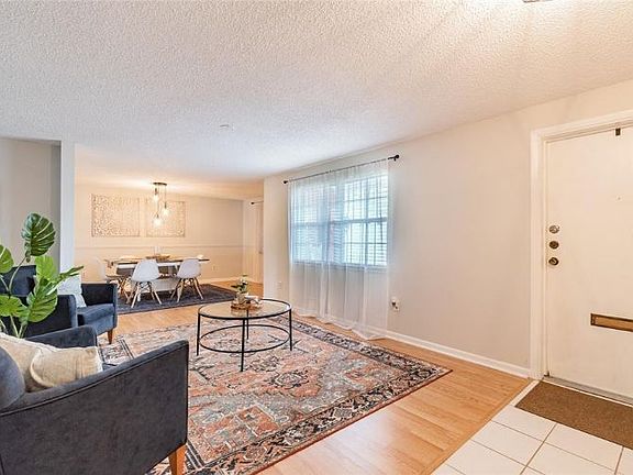 3rd image of 7905 N Woodlynne Ave