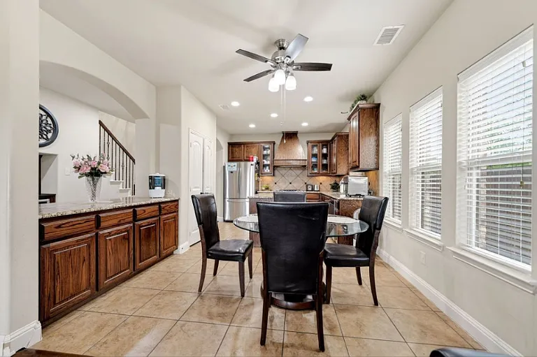 1104 Brendan Dr — Photo 14