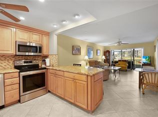 41 High Point CIR S #107, NAPLES, FL 34103