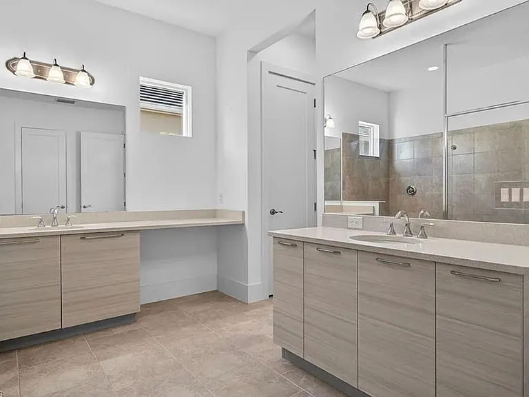 14835 Dockside Ln — Photo 13