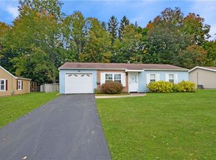 423 Cedarbrook Cres, Utica, NY 13502