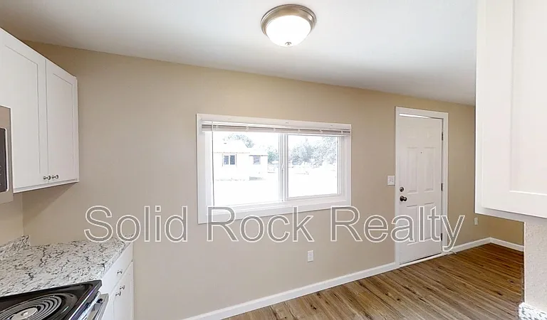 2413 E Saint Vrain St #101 — Photo 7
