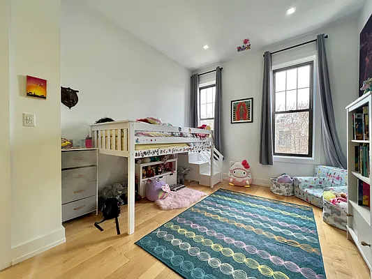 Rented by SERHANT. | media 35