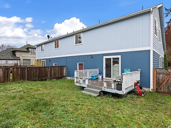 2nd image of 1105 9th Ave SE