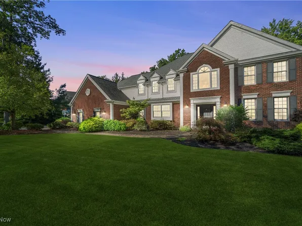 6092 Penfield Ln, Solon, OH 44139