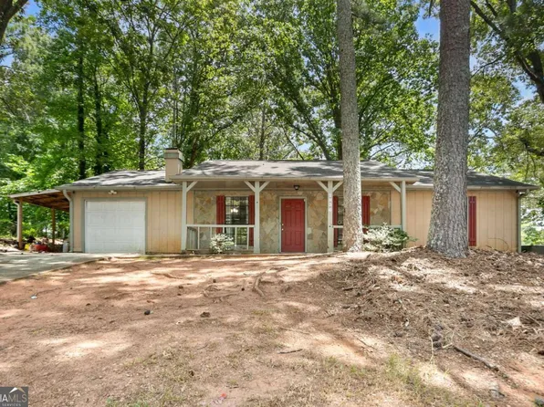 1836 Gingham Ct, Lithonia, GA 30058