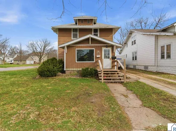 701 E 1st St, Fairmont, MN 56031