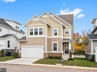 43797 Normans Switch Dr, Ashburn, VA 20147