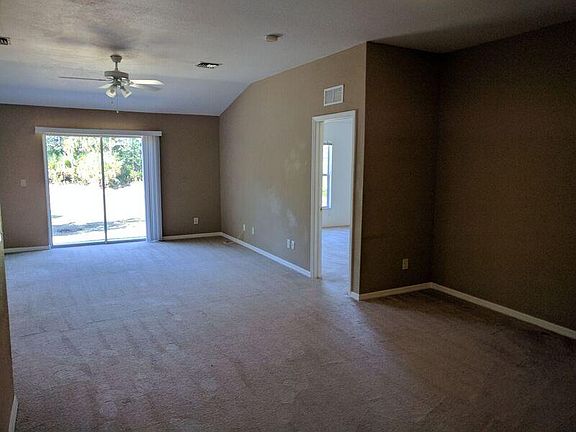 3rd image of 460 Windermere Dr