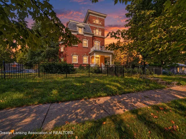 306 S Lansing St, Saint Johns, MI 48879