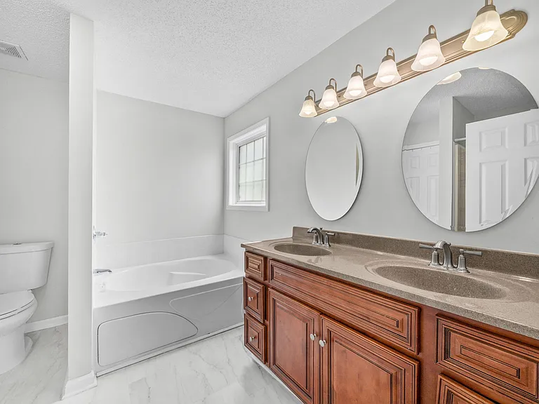 1283 Carnation Ct — Photo 16