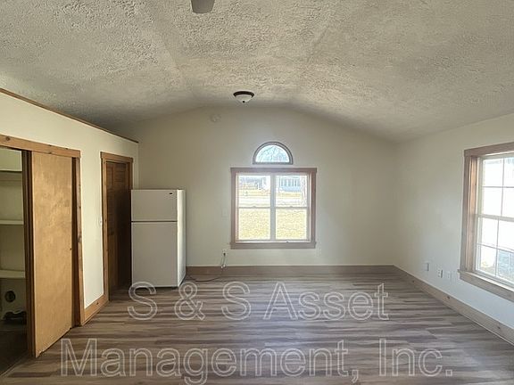 2nd image of 2331 S Pennsylvania Ave