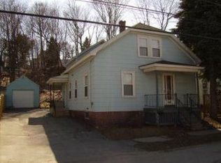 125 Riverside Dr, Auburn, ME 04210