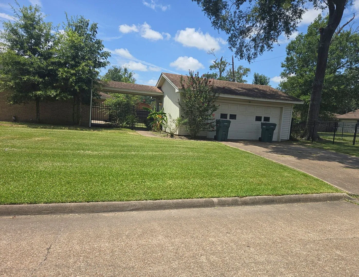 6510 Daisy Drive, Beaumont, TX 77706 — Photo 2