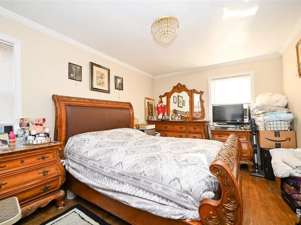 72-08 150th Street image 12 of 14