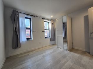 102 Mott St #4D, New York, NY 10013