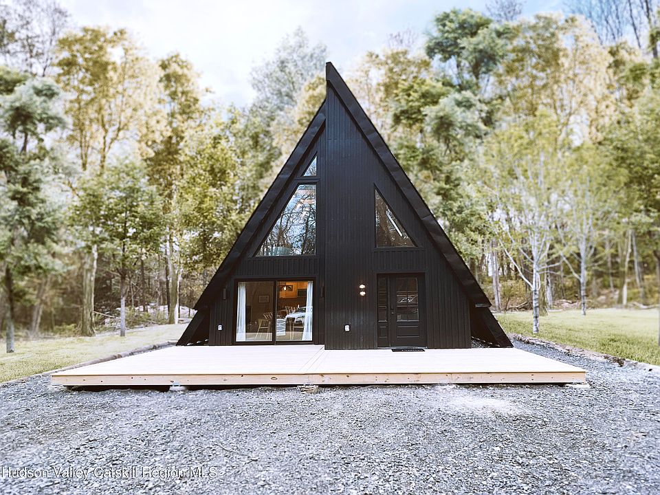 1st image of 238 Grist Mill Road