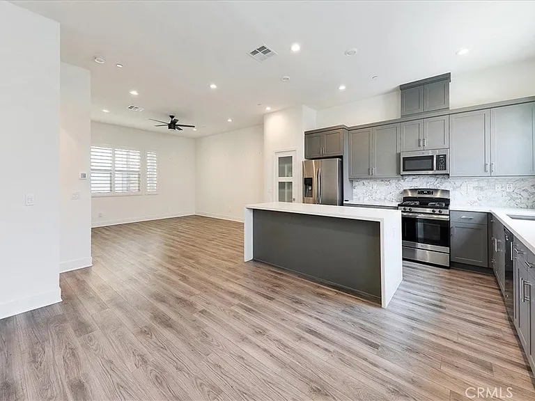 987 E Mason Ln #129 — Photo 12