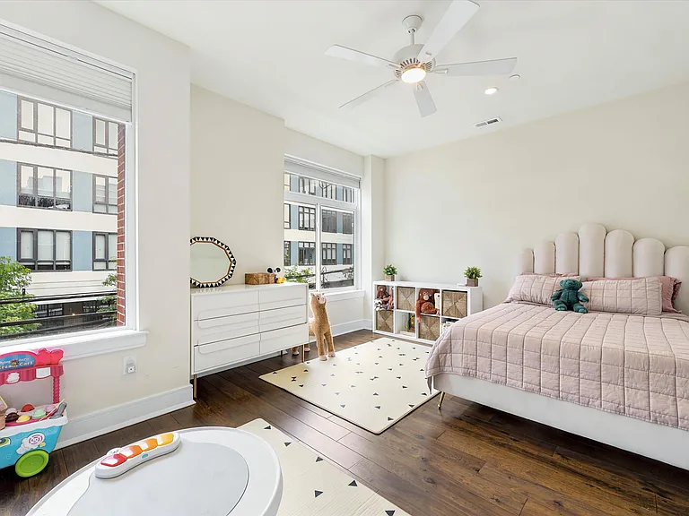 1726 N Hope St — Photo 17