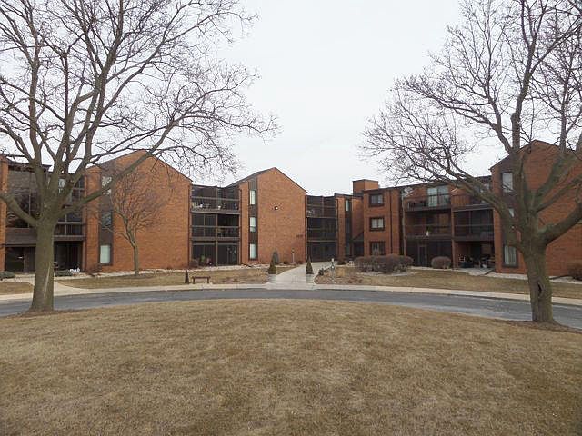 1st image of 6100 W Stonehedge Dr APT 129
