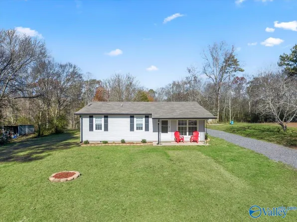 241 Pea Ridge Rd, Crossville, AL 35962