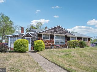 91 S Garden Blvd, Edgewater Park, NJ 08010