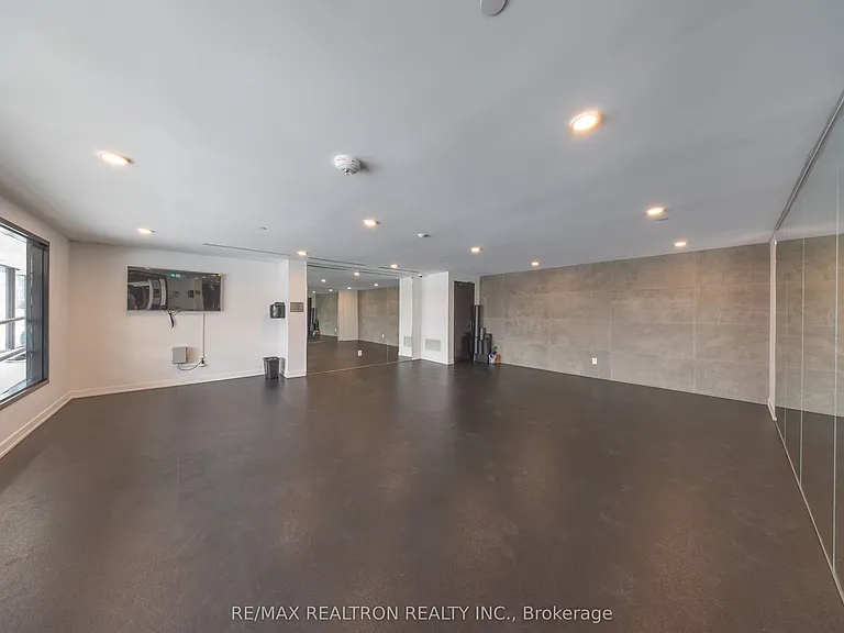2799 Kingston Rd #910 — Photo 21