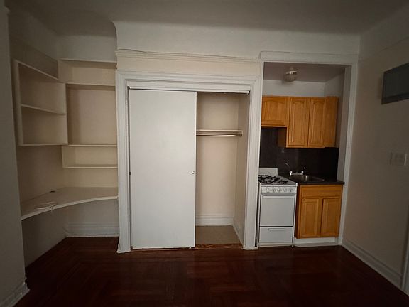 2nd image of 83-80 118th St #9A