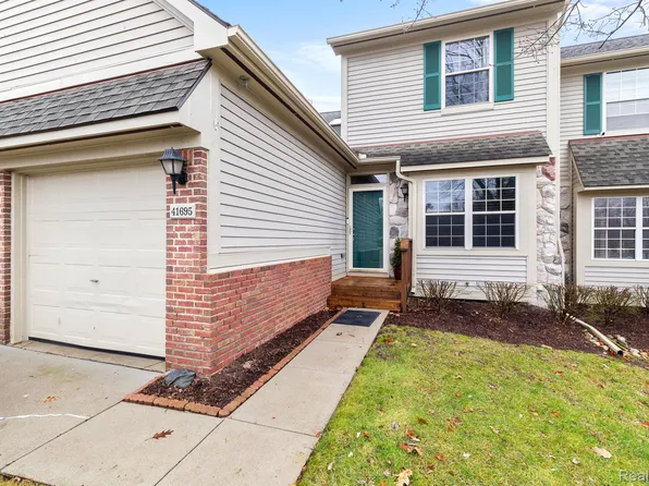 41695 Juniper Cir, Novi, MI 48377