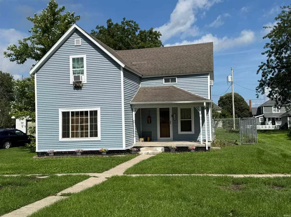 128 S Brooks St, Francesville, IN 47946